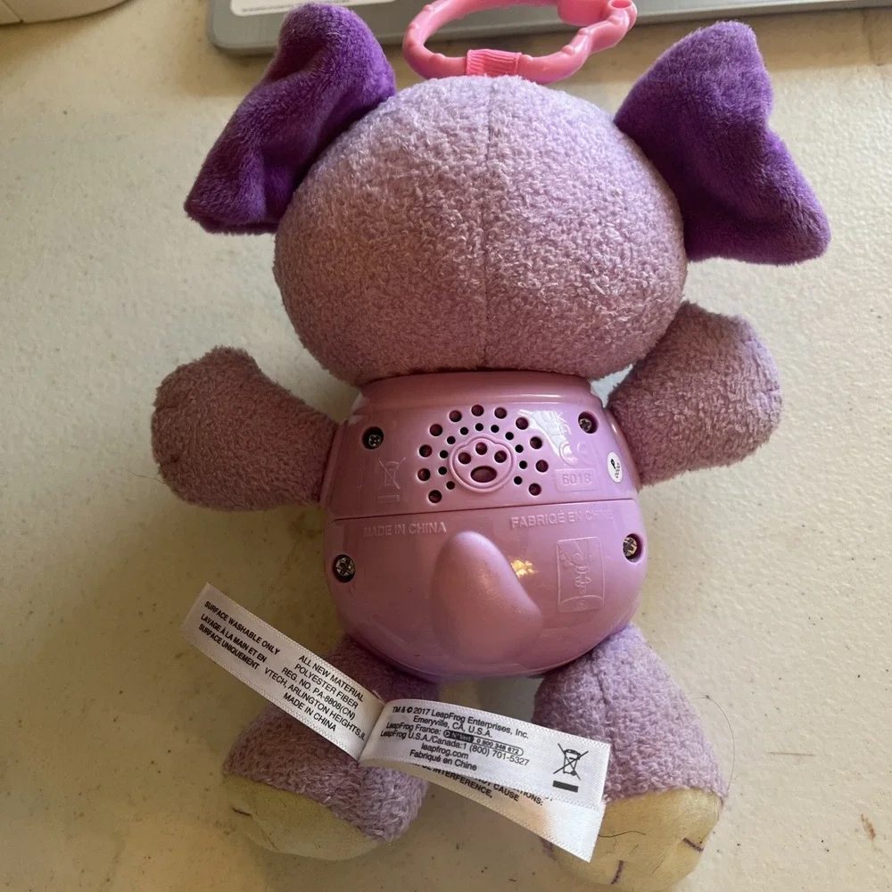 Leap Frog Interactive Dog Sing and Snuggle Violet 8
